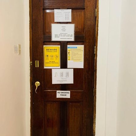 Queen'S Room Rental 1 爱妮岛 外观 照片