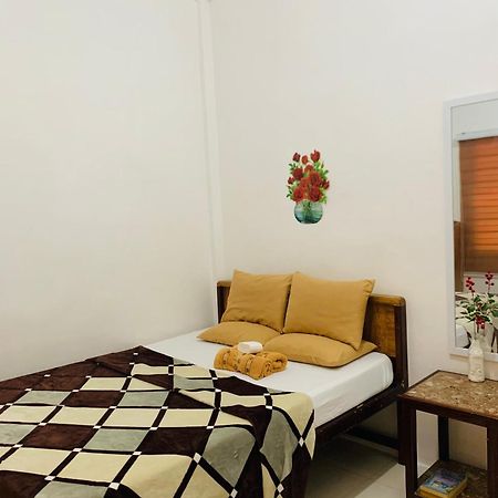 Queen'S Room Rental 1 爱妮岛 外观 照片